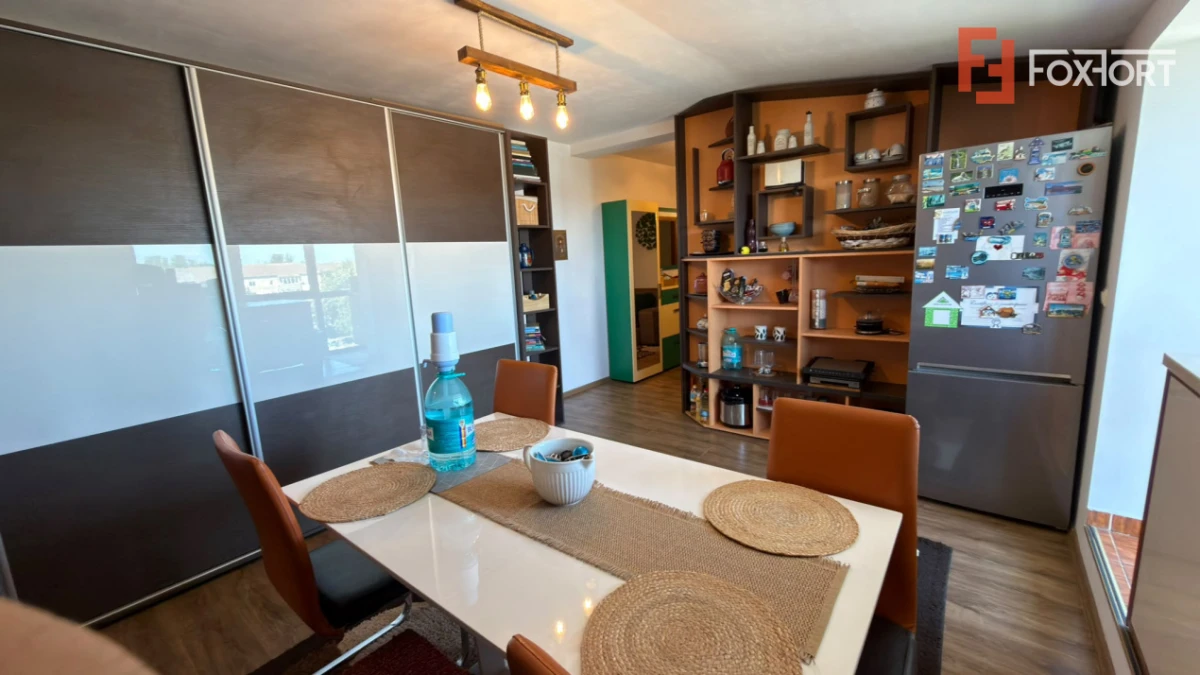Apartament 3 Camere Decomandat | Zona Soarelui - 2