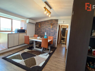 Apartament 3 Camere Decomandat | Zona Soarelui