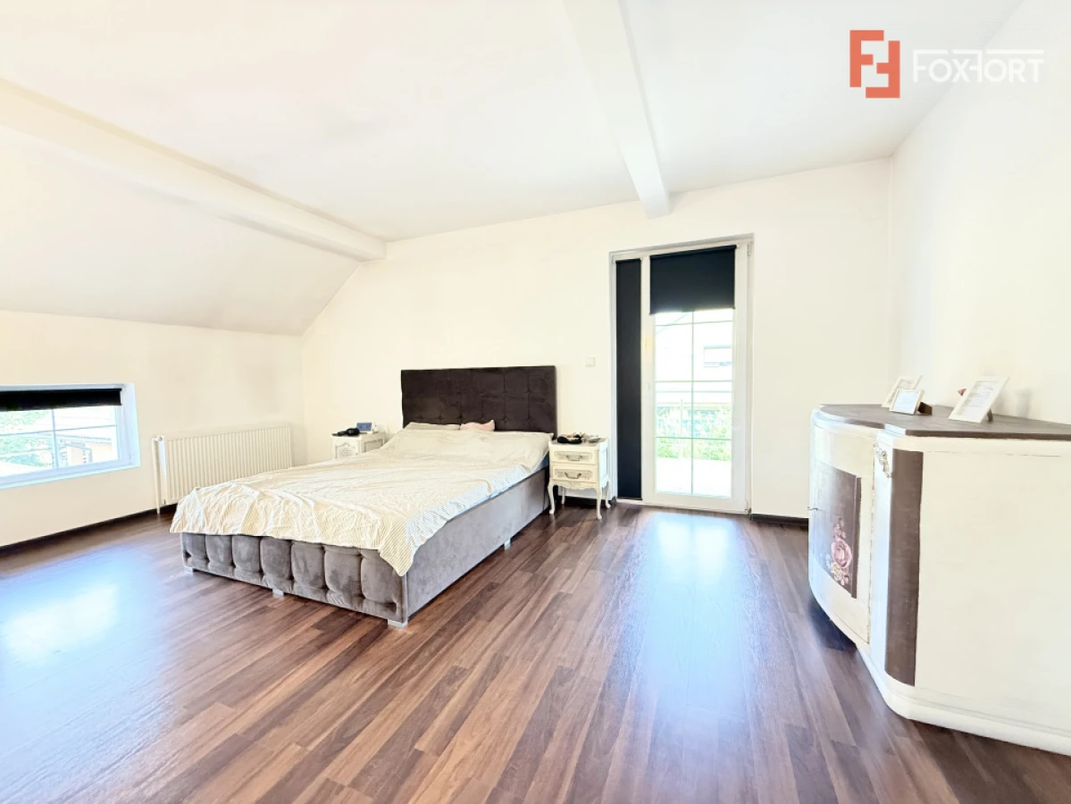 Casa cu 5 camere, 219 mp utili si 588 mp teren, de vanzare in Sanmihaiu Roman - 5