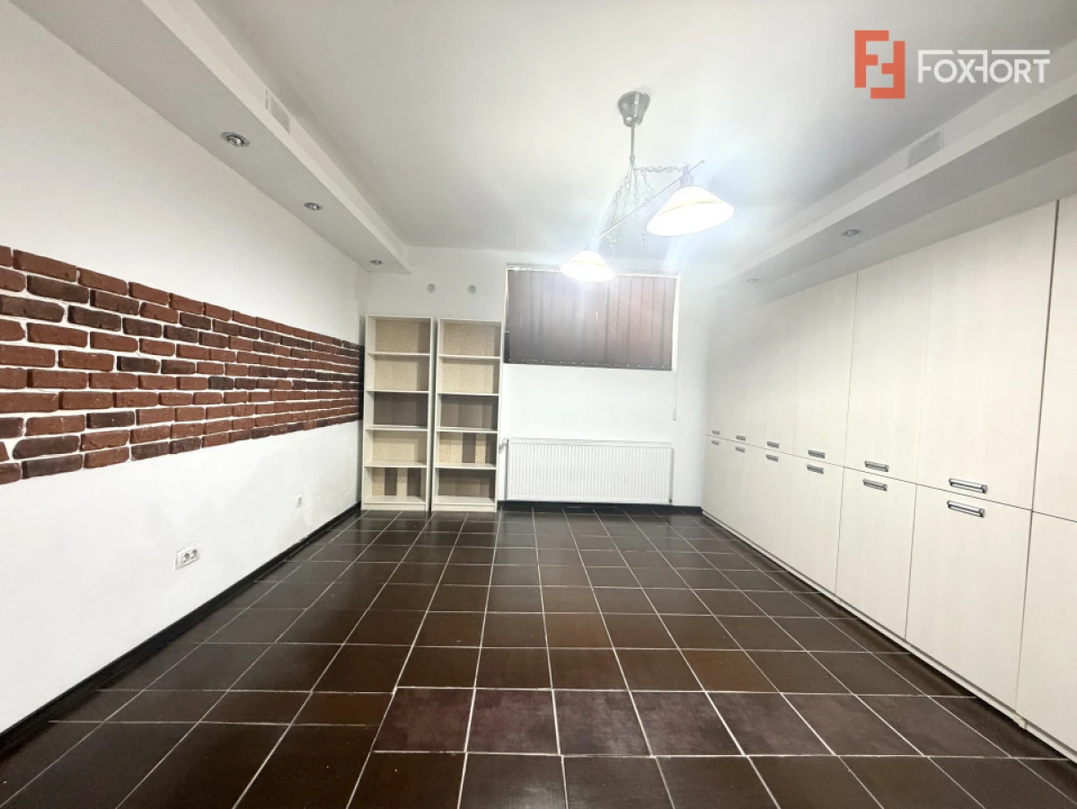 Apartament cu 2 camere + 47 mp teren in proprietate in Centrul Timisoarei - 1