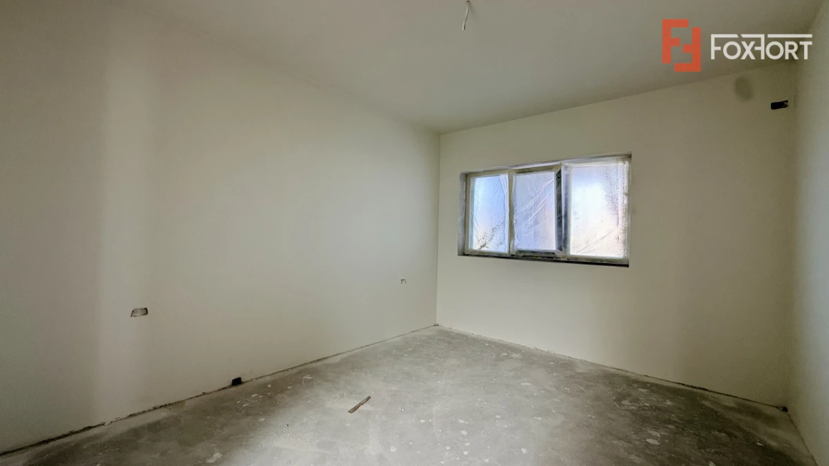 Casa individuala de vanzare, 8 camere + 4 bai - Mosnita Veche - 8
