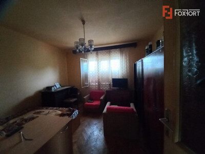 Casa individuala cu 5 camere si teren de 337 mp - zona Crisan