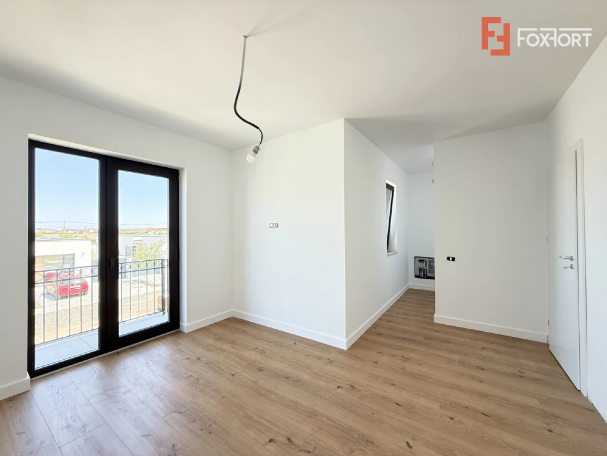 Duplex cu 442 mp teren | Dumbravita | Terase din travertin | Scara lemn masiv - 9