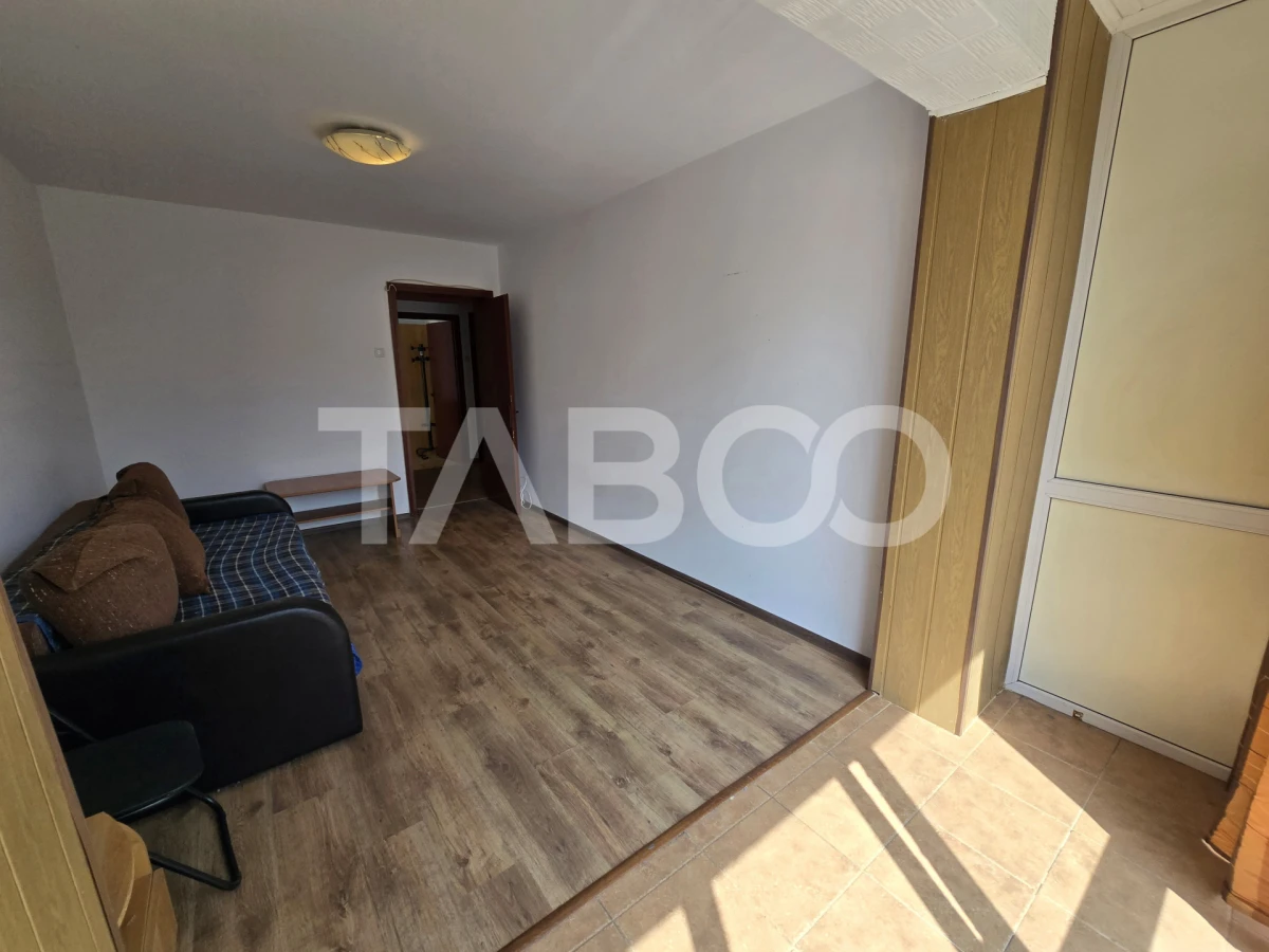 Apartament 2 camere de vanzare decomandat 52 mpu etaj 3 Terezian Sibiu - 9