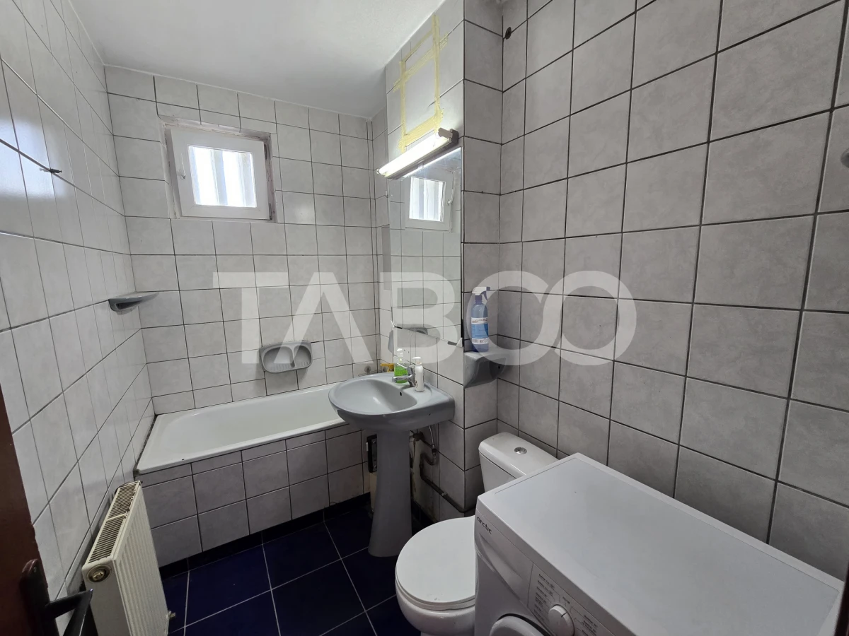 Apartament 2 camere de vanzare decomandat 52 mpu etaj 3 Terezian Sibiu - 7
