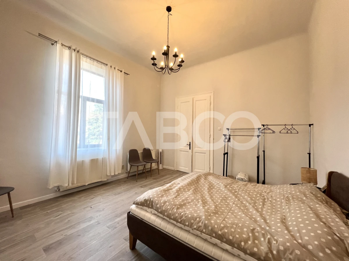 Apartament cu 3 camere si terasa de 14 mp de vanzare in zona Centrala - 2