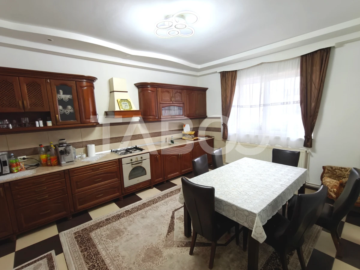 Casa moderna si spatioasa 5 camere luminoase - mobilata si utilata - 8