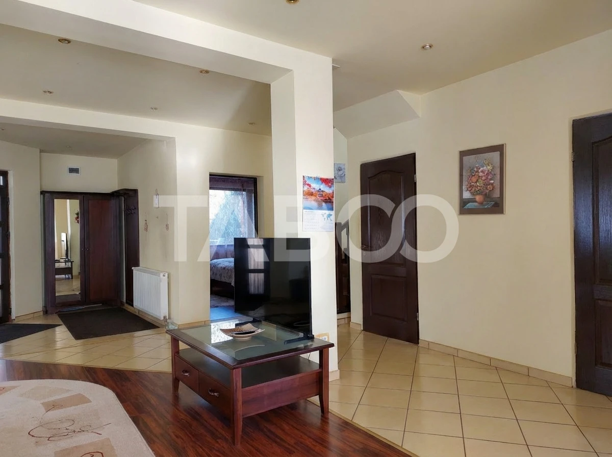 Casa 200 mpu 4 camere curte si gradina zona linistita Talmaciu - 5