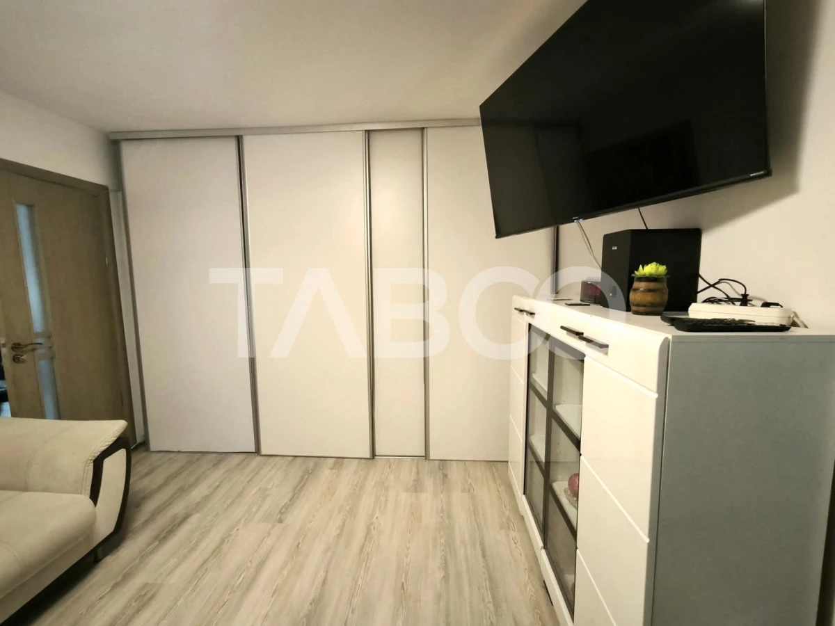 Apartament cu 3 camere de vanzare si parcare in zona Intre Lacuri - 3