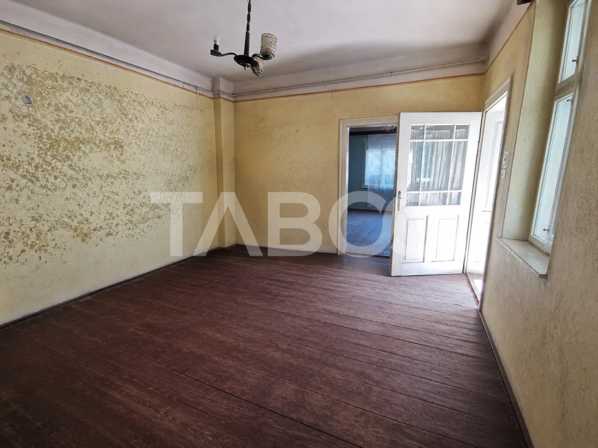 Casa individuala cu 3 camere in zona Lupeni din Sibiu - 3
