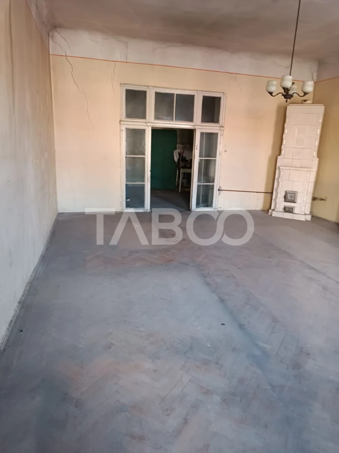 Apartament cu 2 camere de inchiriat in Centru finisat gata de mobilat - 1