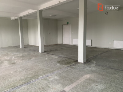 Spatiu comercial cu 6 incaperi de inchiriat in Giarmata, zona industriala