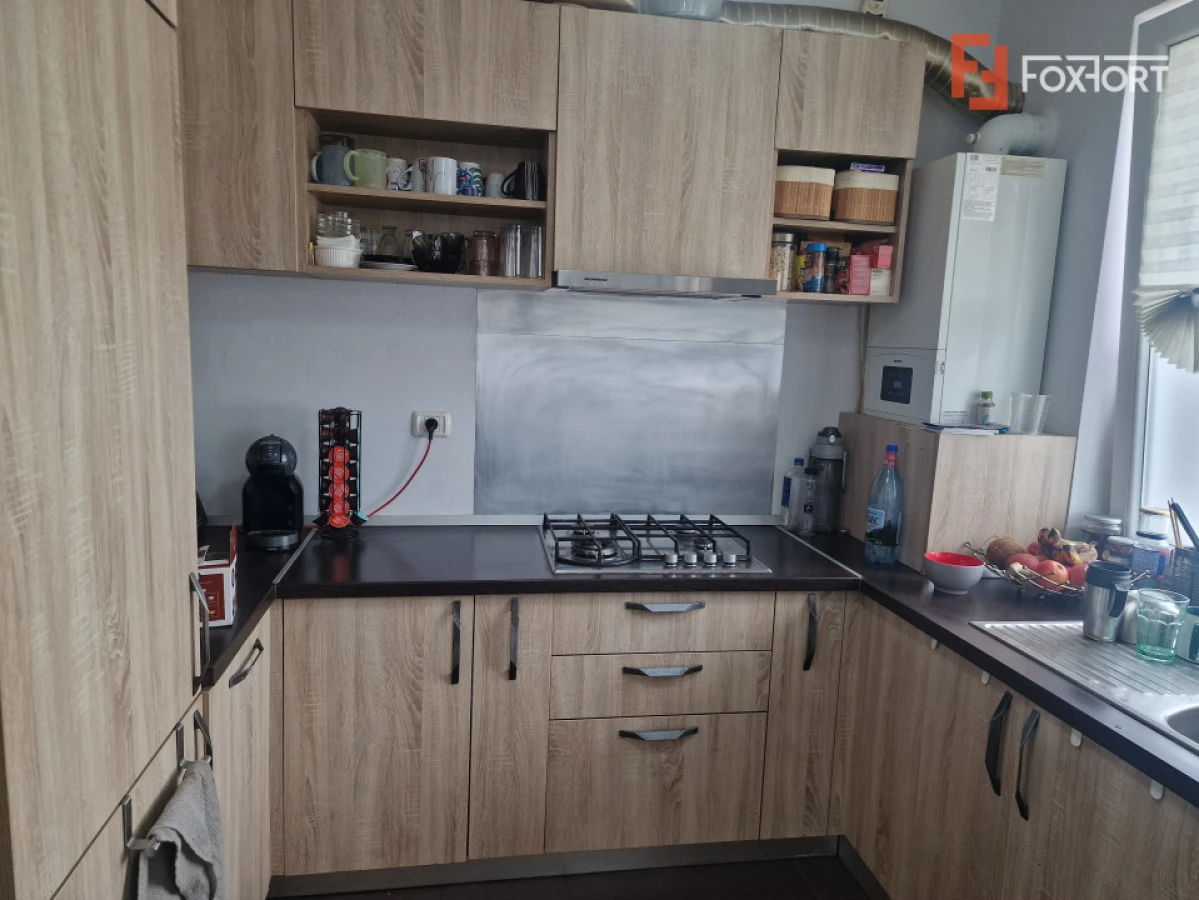 Duplex de vanzare cu 4 camere, cu teren de 303 mp, Ghiroda - 2