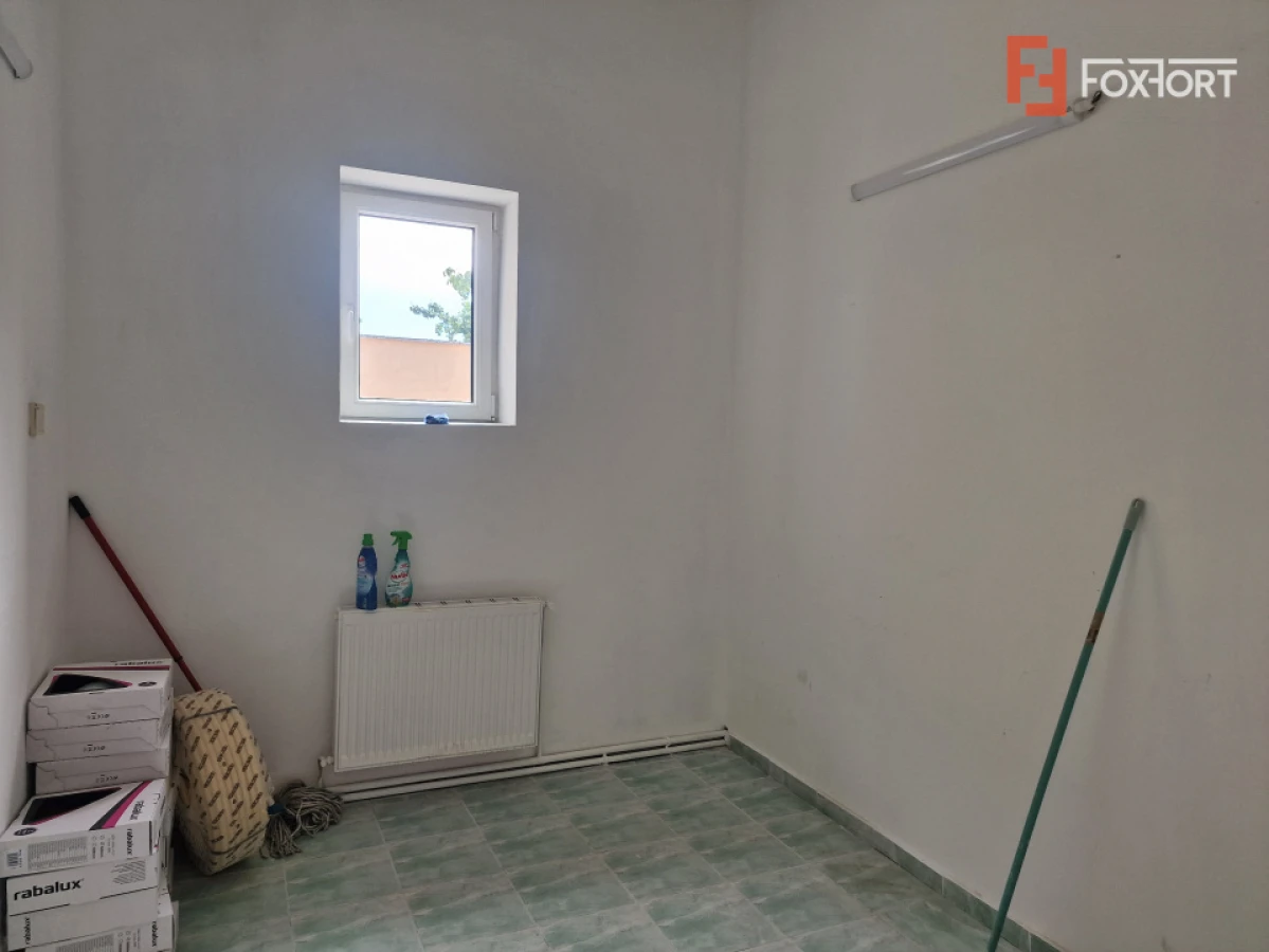 Spatiu comercial cu 16 incaperi - zona Mehala - 9