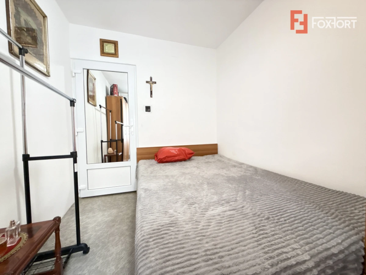 Apartament cu 3 camere, la etajul 1, de vanzare in zona Lipovei - 4