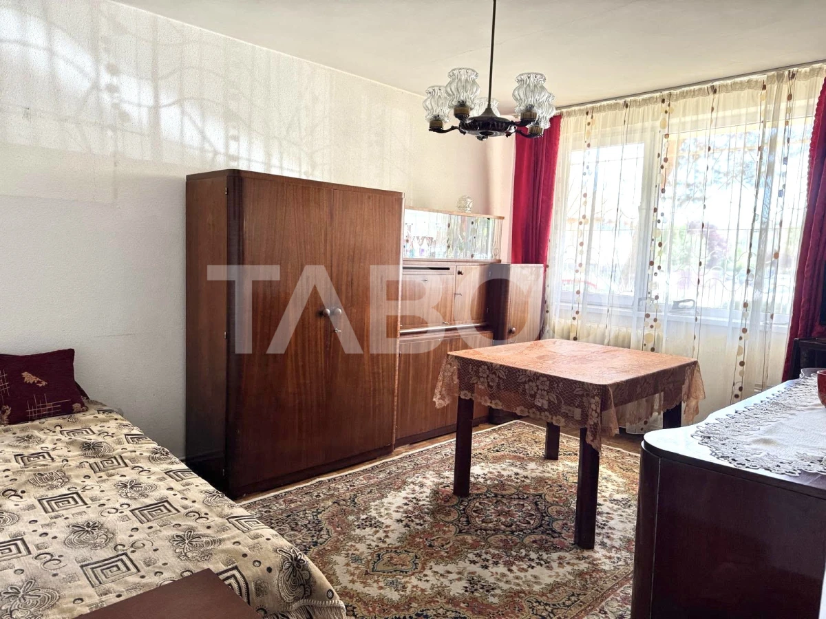 Apartament de vanzare cu 3 camere decomandate in Grigorescu - 2