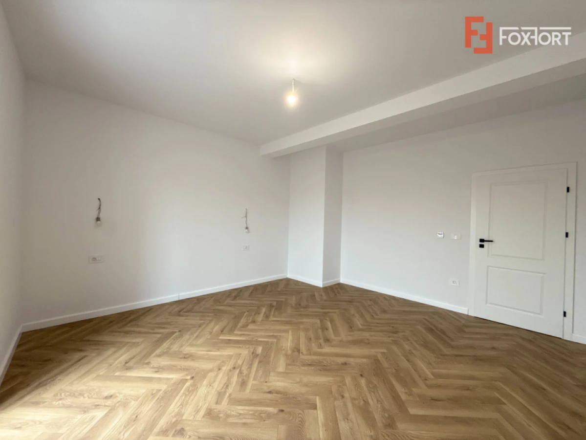 Duplex cu 4 camere de vanzare in localitatea Covaci - 3