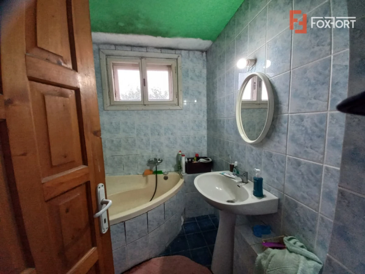 Casa individuala cu 5 camere si teren de 641 mp – zona Crisan - 9