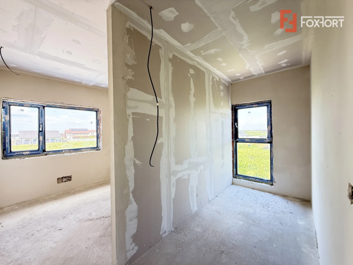 Duplex cu 3 camere si teren de 247 mp de vanzare in localitatea Sacalaz - 9