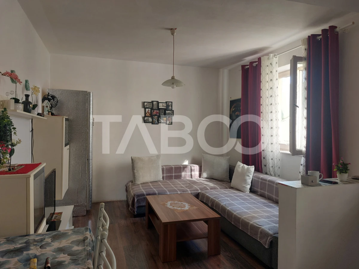 Comision 0% Apartament 3 camere 43 mpu etaj 1 Piata Noua Cisnadie - 2
