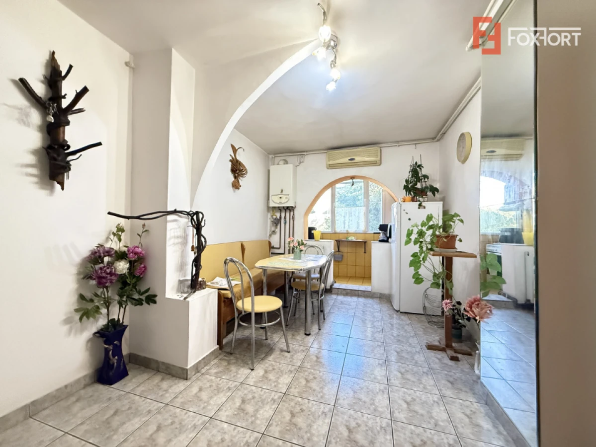 Apartament cu 3 camere, 68 mp, etaj 3, de vanzare in zona Torontalului - 1