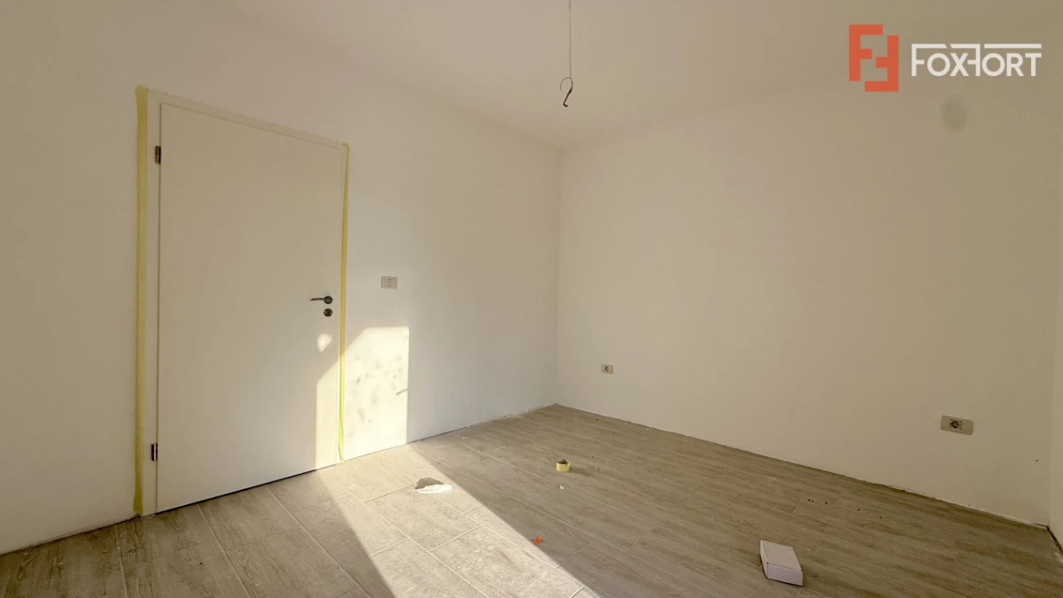 Duplex de vanzare, 3 camere pe parter + pod - Mosnita Veche - 10