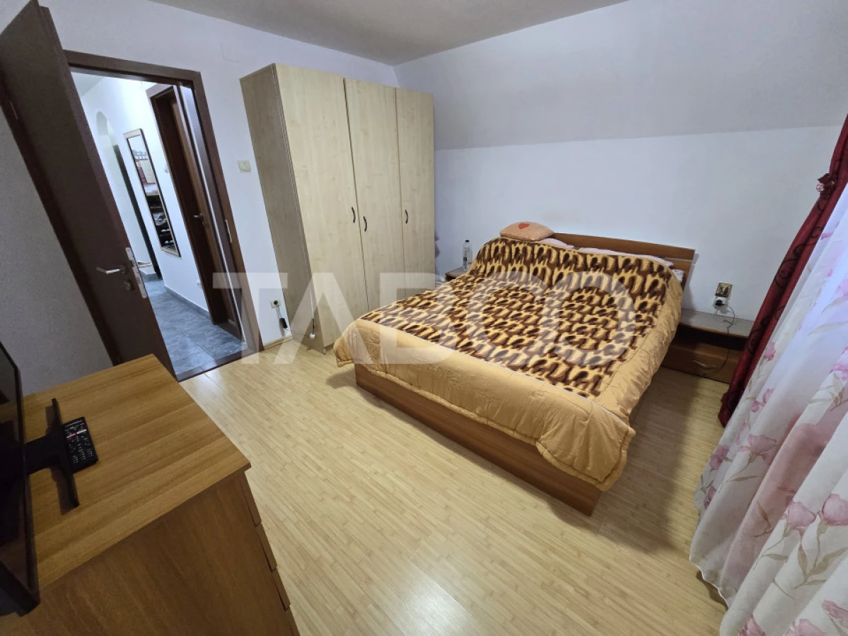 Apartament decomandat de vanzare 59 utili balcon pod zona Dioda Sibiu - 4