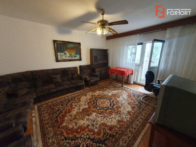 Apartament 3 camere decomandat, etaj 1, Shopping City