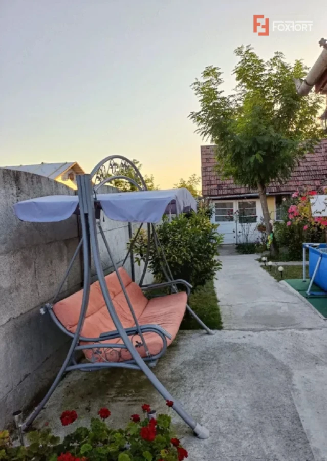 Casa individuala cu 3 camere si teren de 1094 mp - Izvin - 9