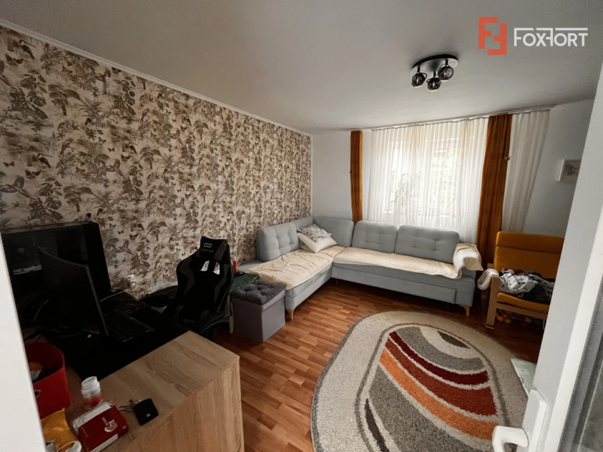 Casa individuala cu 3 camere si teren de 1094 mp - Izvin - 1