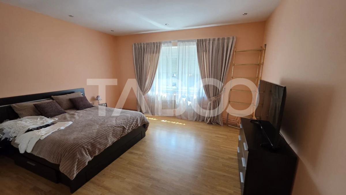 De vanzare casa saseasca de poveste in Petresti judetul Alba - 6
