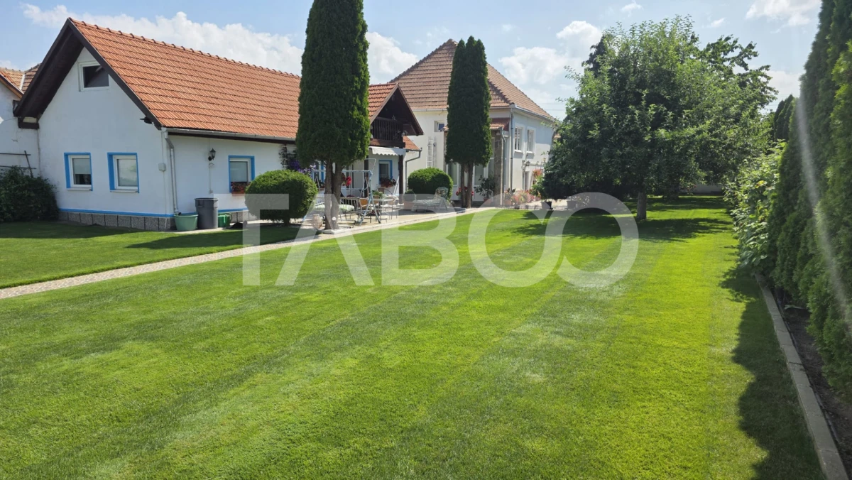De vanzare casa saseasca de poveste in Petresti judetul Alba - 1