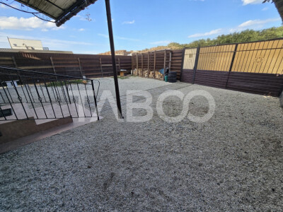 Casa de vanzare cu 6 camere 2 parcari curte libera 200 mp in Selimbar