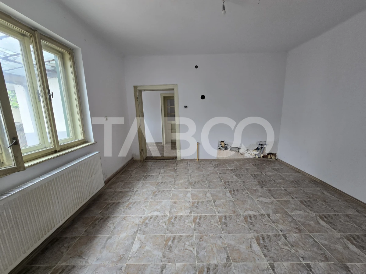 Casa de vanzare teren 412 mp garaj Terezian Sibiu COMISION 0 - 6