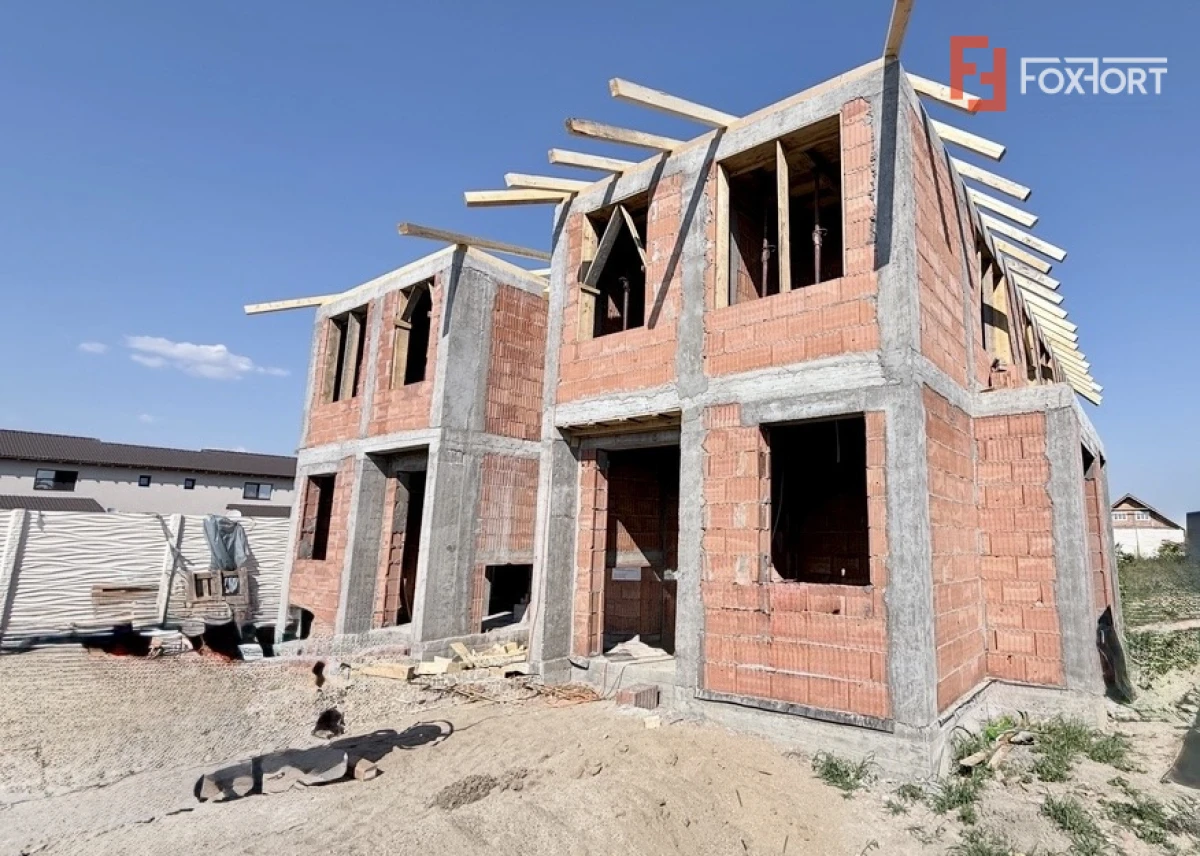 Duplex de vanzare, 5 camere despartit prin camera tehnica - Mosnita Noua - 4