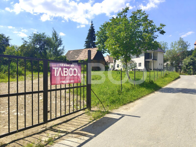 Casa spatioasa - aer curat si priveliste spre munti - teren 1203 mp