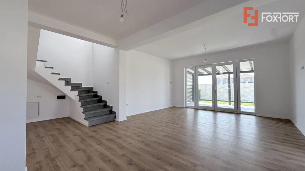 Comision % Duplex de vanzare 5 camere, cu toate utilitatile - Mosnita - 3
