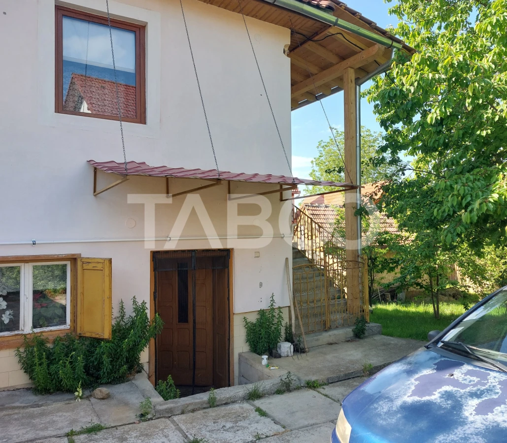 Casa de vanzare 105 mp utili 4 camere teren liber 405 mp Rasinari - 1