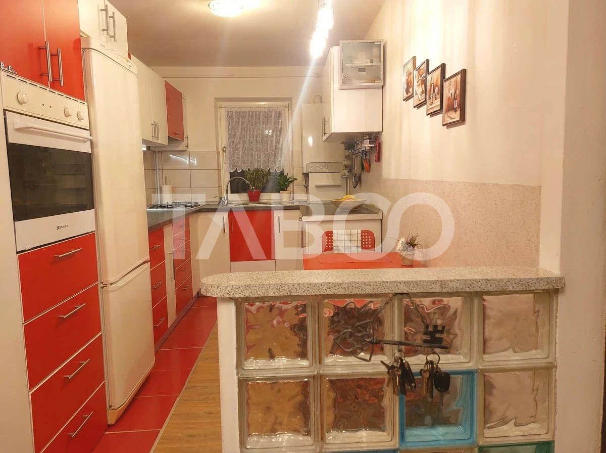 Apartament 55 mpu mobilat utilat 3 camere 2 balcoane pivnita Cisnadie - 7