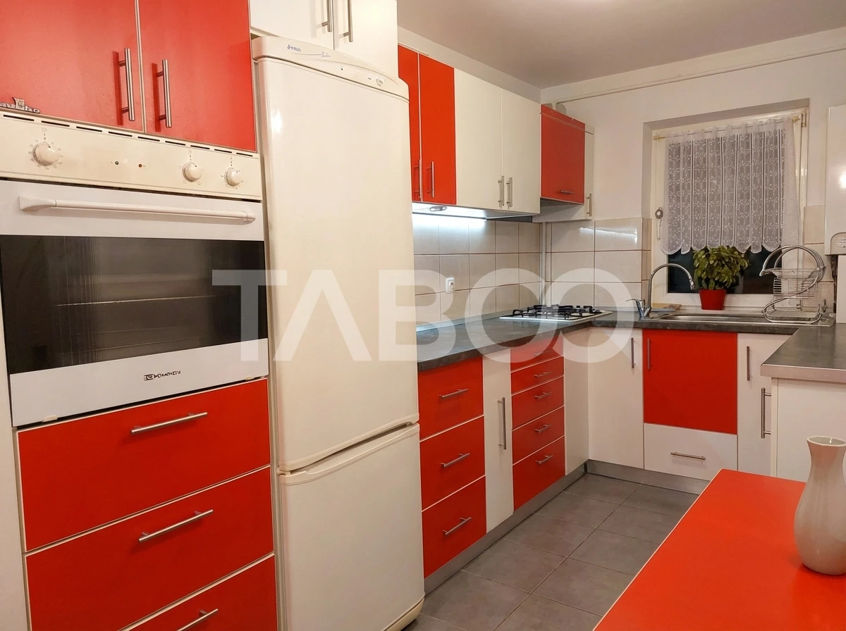 Apartament 55 mpu mobilat utilat 3 camere 2 balcoane pivnita Cisnadie - 6