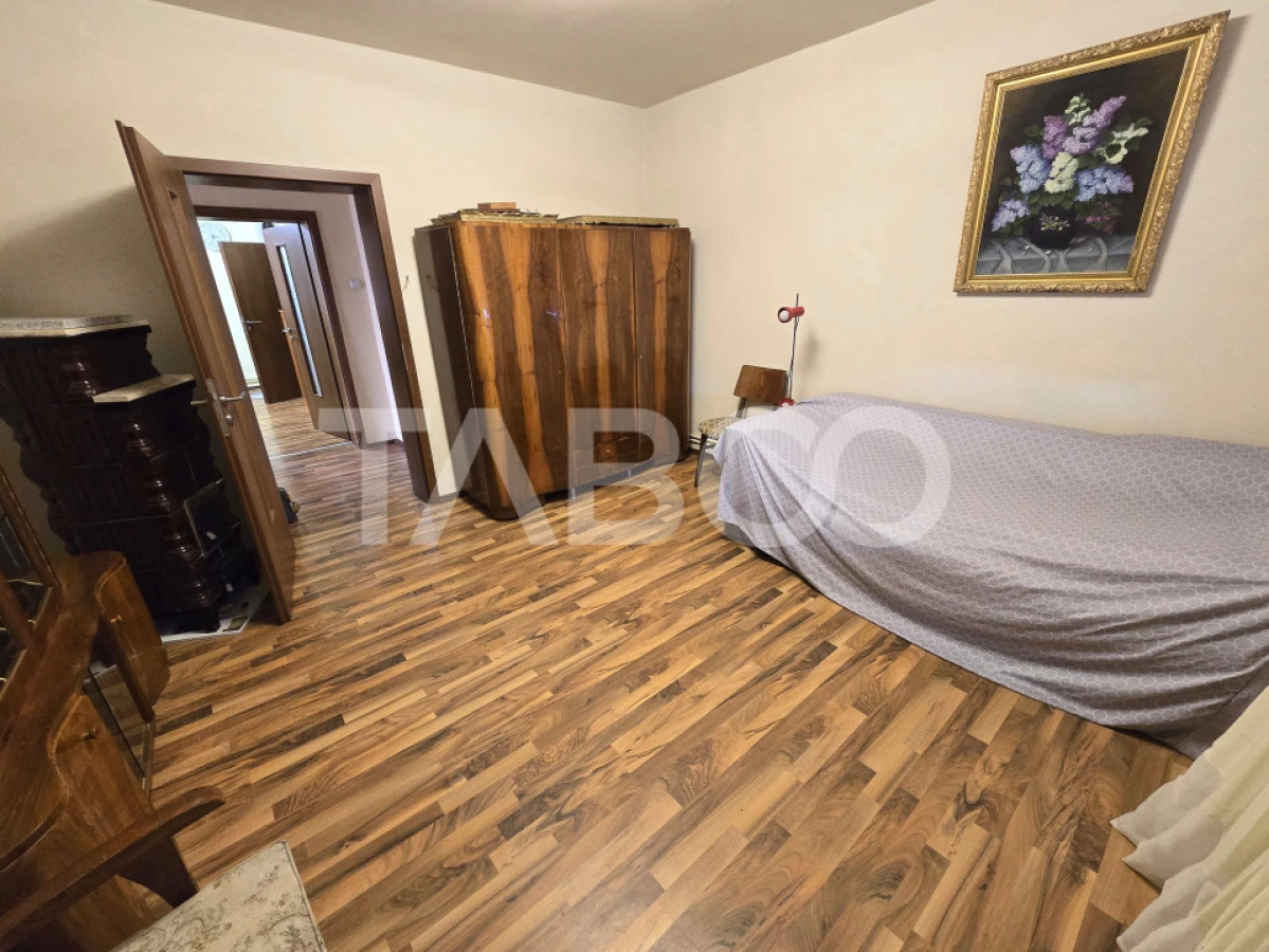 Casa individuala de vanzare 120mp 4 camere si curte 1310mp Gusterita - 7