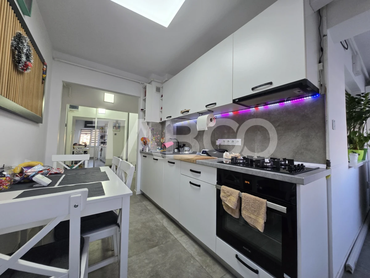 Apartament 2 camere de vanzare 51mp decomandat Vasile Aaron Sibiu - 6