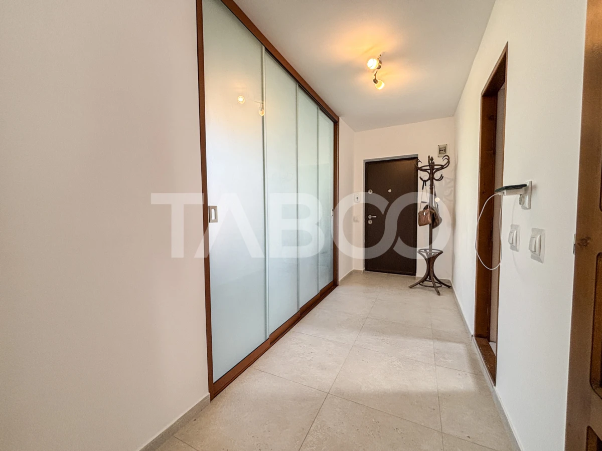 Apartament 3 camere de vanzare zona Piata Cipariu Andrei Muresanu - 2