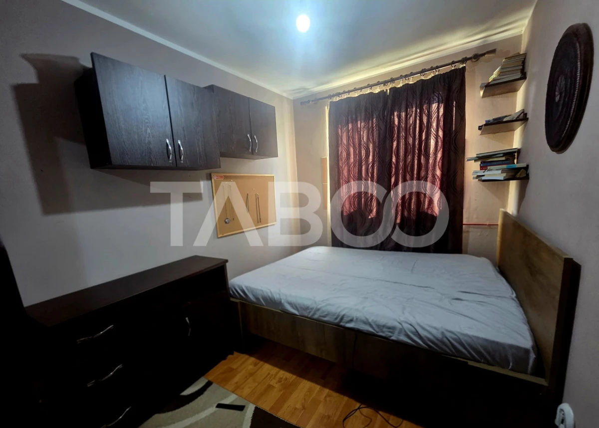 Apartament 3 camere semidecomandat etaj 3 zona 13 Decembrie 50 mpu - 3