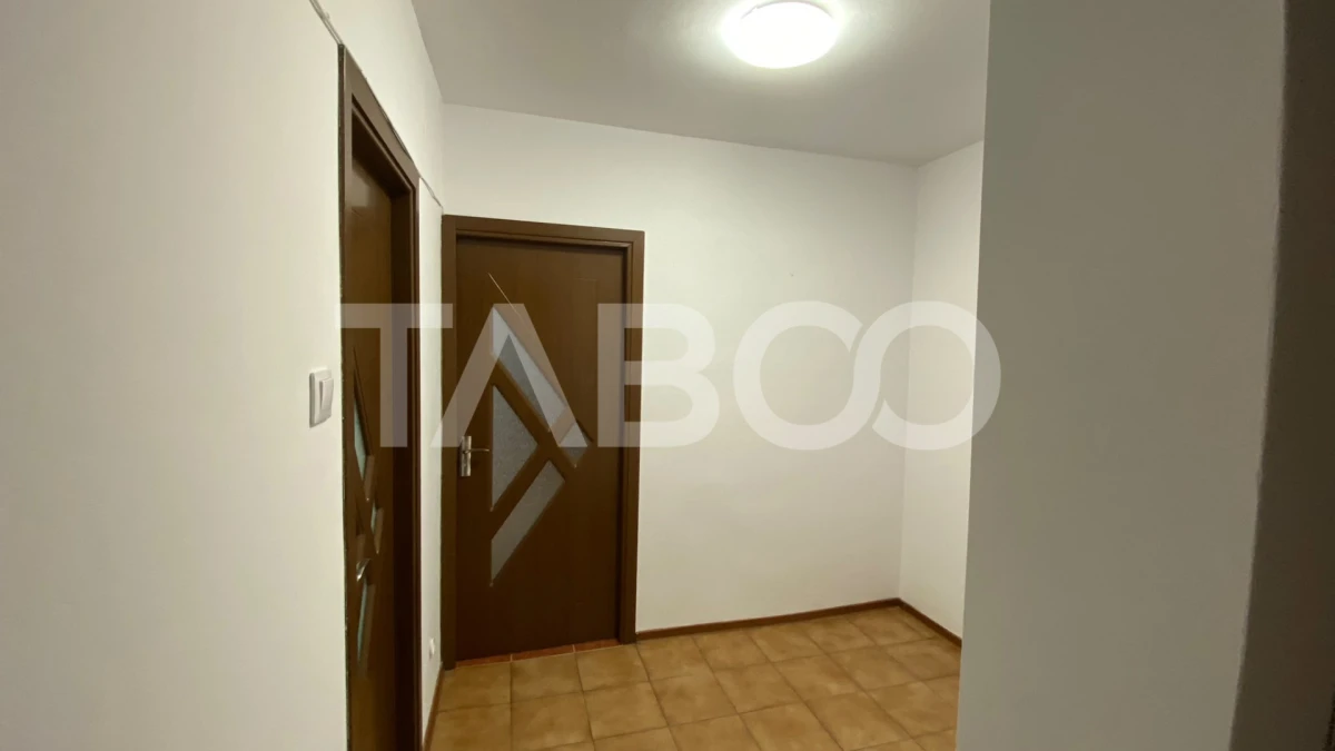 Apartament decomandat de inchiriat 2 camere 56 mpu si balcon 6 mp - 6