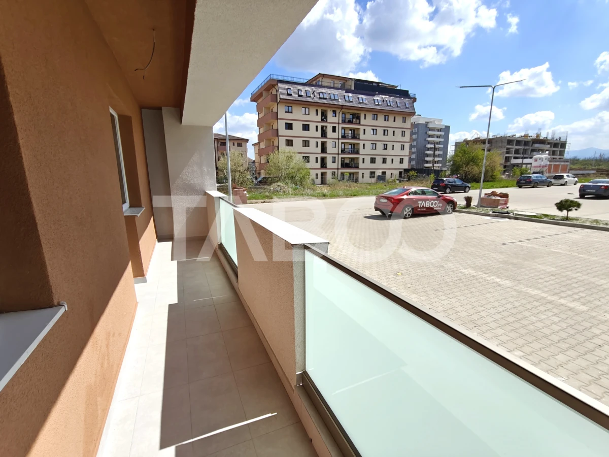 Apartament 3 camere decomandat - 2 bai - balcon - parcare - intabulat - 8