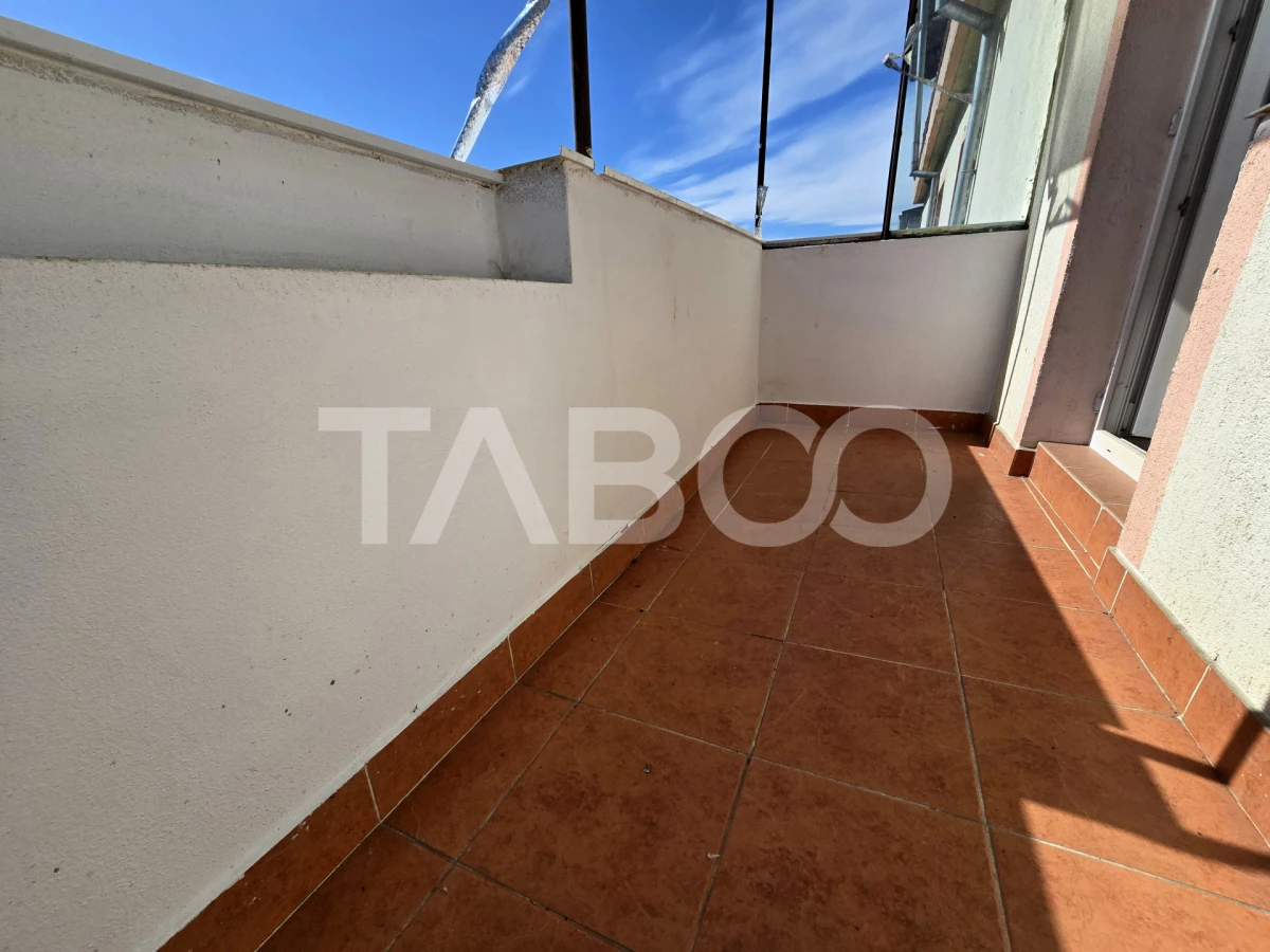 Apartament 3 camere decomandat renovat 2 bai 2 balcoane Turnisor Sibiu - 7