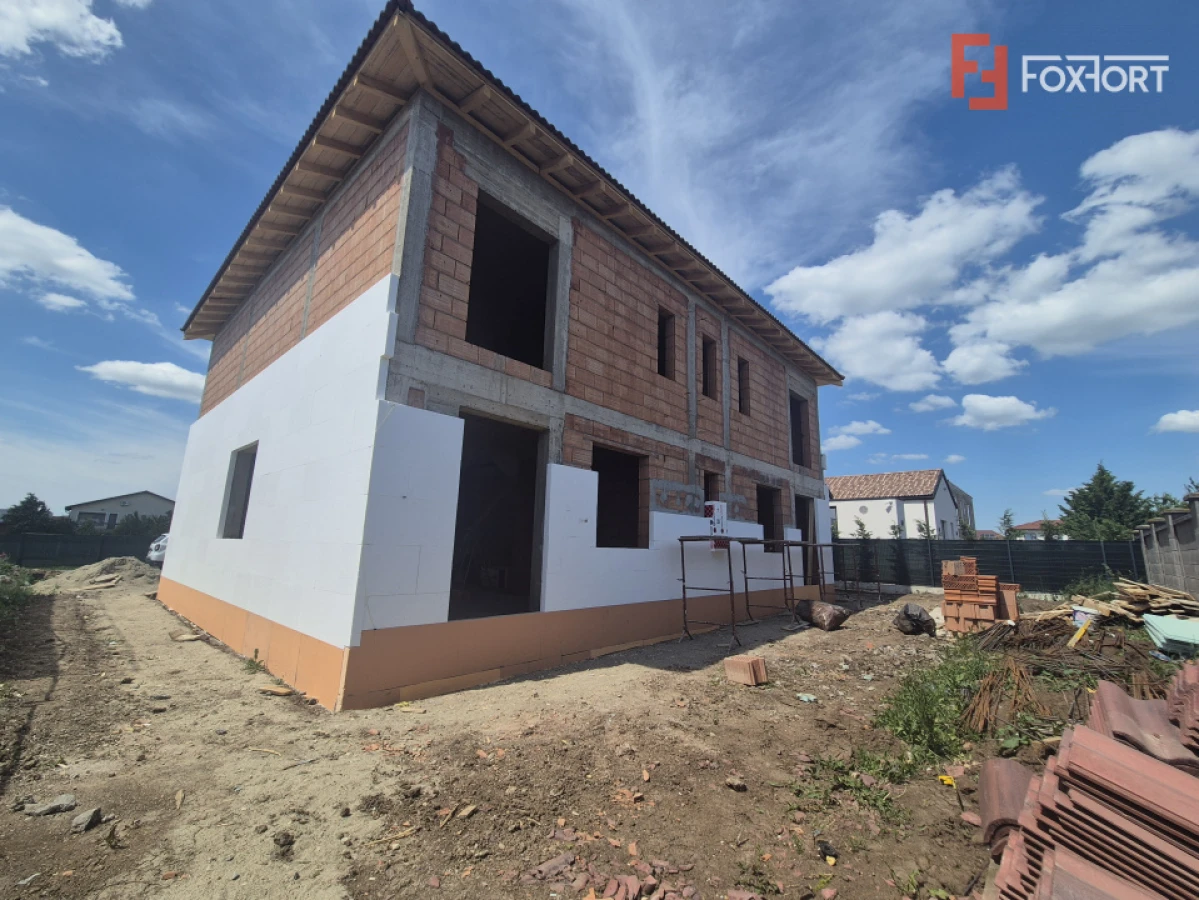 Duplex cu 4 camere de vanzare in localitatea Dumbravita - 6