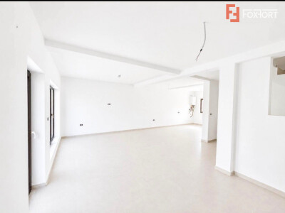 Duplex 5 camere, 105 mp, in Mosnita Noua