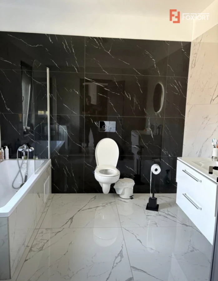 Casa tip duplex cu 4 camere + afacere fast-food la cheie - 6
